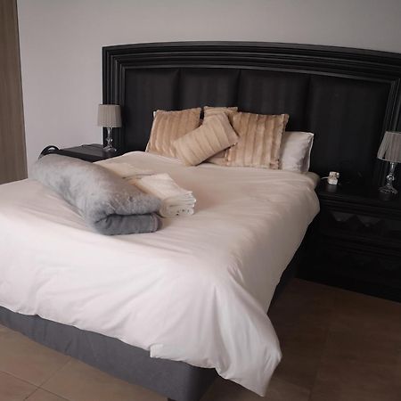 Tuvawa Luxury Suites Walvis Bay Eksteriør bilde