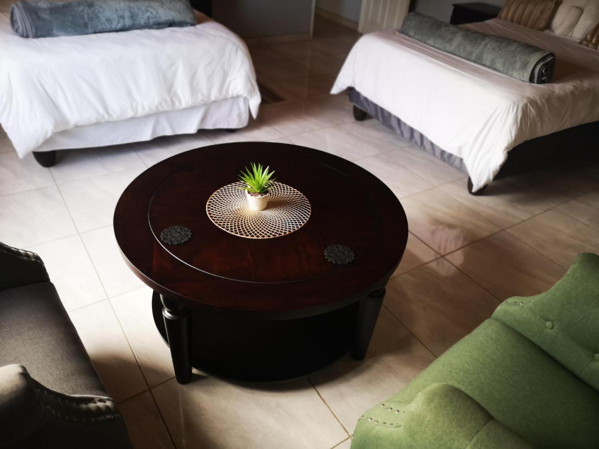 Tuvawa Luxury Suites Walvis Bay Eksteriør bilde