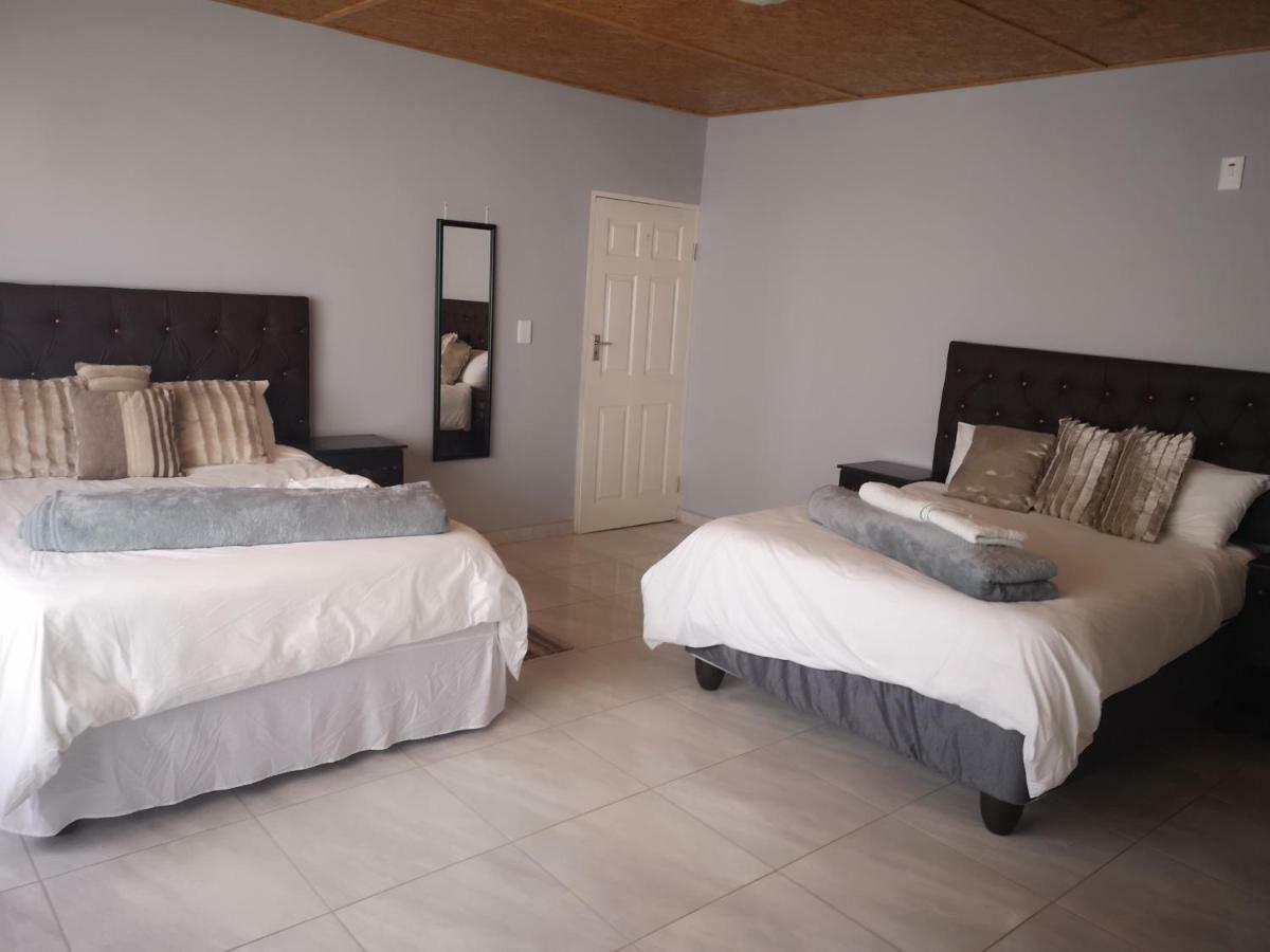 Tuvawa Luxury Suites Walvis Bay Eksteriør bilde